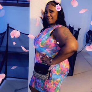 Meet your Posher, Monique